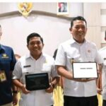 Wali Kota Sibolga Dan Wakilnya Serahkan SPT Tahunan Pajak 2024, Himbau ASN Dan Masyarakat Tingkatkan Kepatuhan Pajak IMG-20250326-WA0402