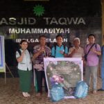 Penyaluran Paket Buka Puasa oleh Komunitas dan Mahasiswa di Masjid Taqwa Muhammadiyah Sibolga Selatan IMG_20250324_171339_733