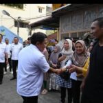 Walikota Sibolga Kunjungi Warga Korban Kebakaran di Jalan Hiu IMG-20250417-WA0174