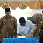 Wakil Bupati Tapteng Mahmud Efendi Lubis Apresiasi DPRD, Dukung Program Pemerintah, Tandatangani Nota kesepakatan RPJMD Antara DPRD dan Pemerintah IMG-20250422-WA0235