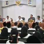 Wali Kota Dan Wakil Walikota Sibolga, Berikan, Pengenalan Dan Pembekalan (Orientasi) kepada Kepling Se-Kota Sibolga Dalam Laksanakan Tugas, Sebagai Garda Terdepan Pemerintah IMG-20250503-WA0489(1)